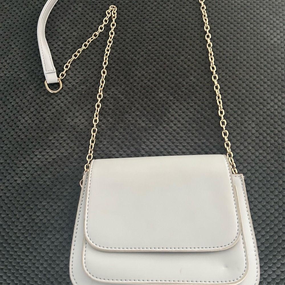 Elegant Cream Chain Shoulder Bag